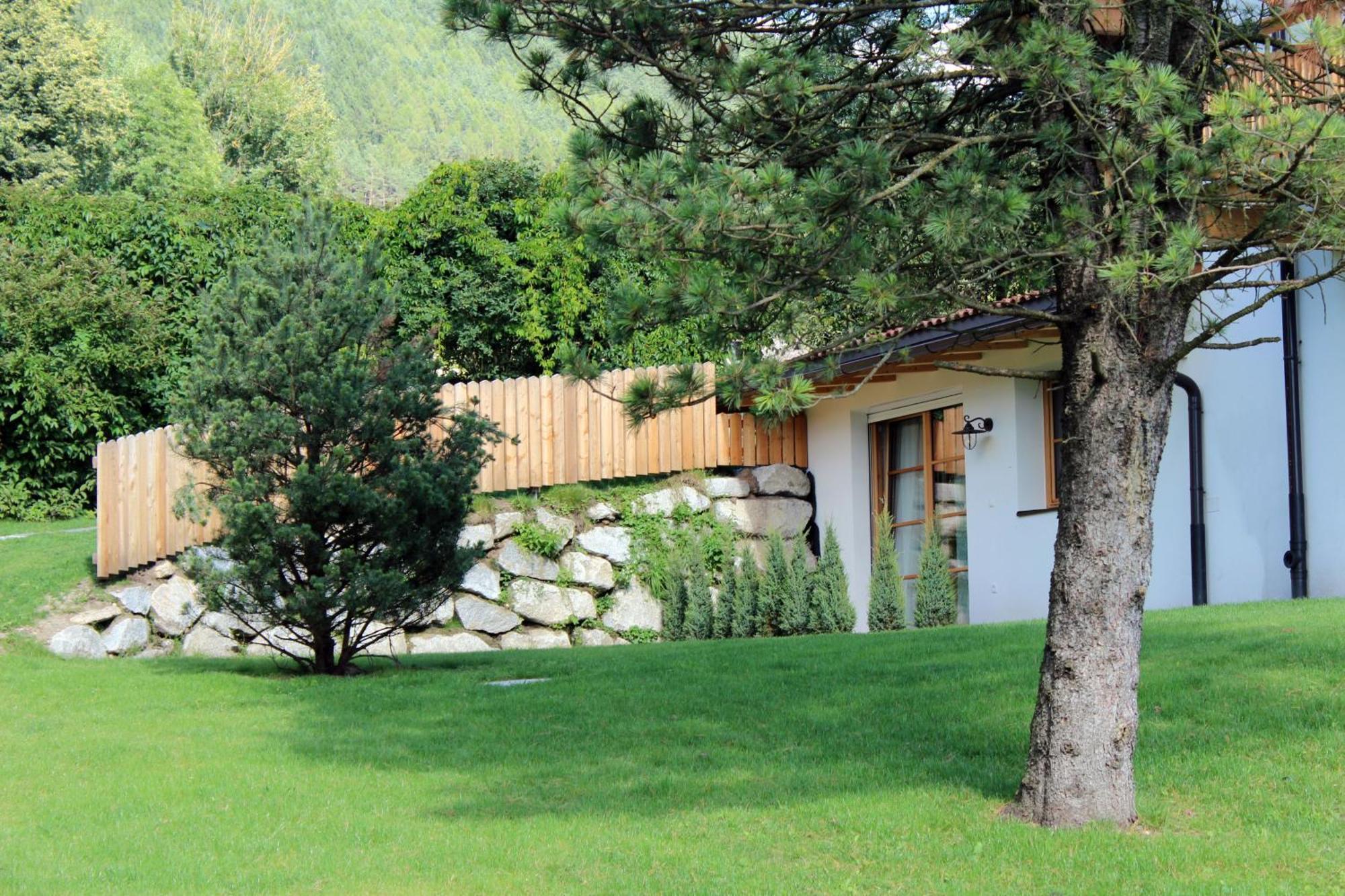 Apartments Im Winkl Brunico Exterior photo