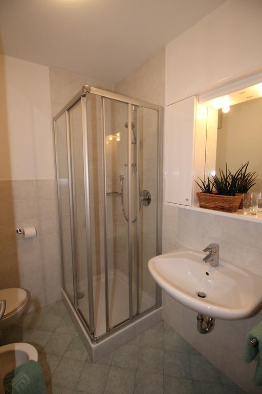 Apartments Im Winkl Brunico Exterior photo
